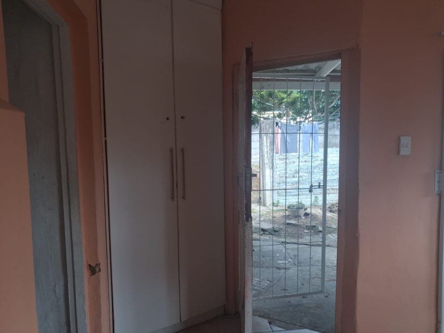 To Let 1 Bedroom Property for Rent in Summerpride Eastern Cape